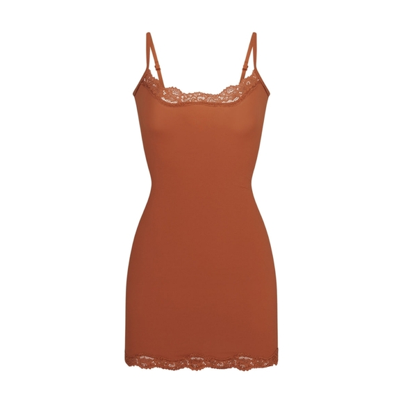 SKIMS Dresses & Skirts - 1. NWT SKIMS FITS EVERYBODY LACE SHORT SLIP DRESS IN BRONZE SIZE XS